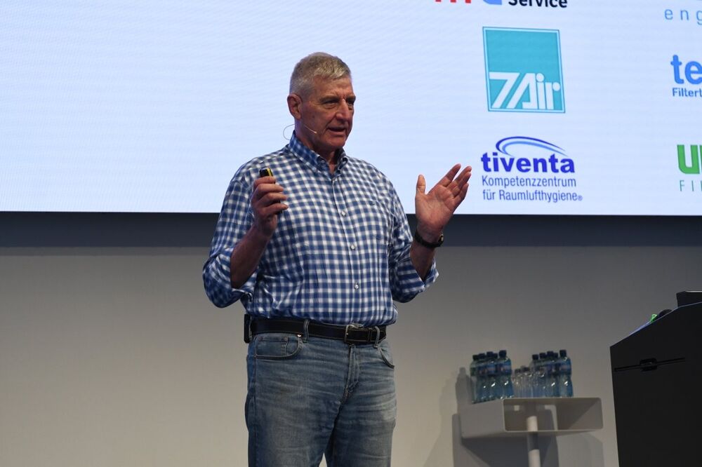 Harry Tischhauser, CEO, RLQ-Manager DGUV, Aktinova AG, stellte die «VDI/ÖFR 6022 Blatt 8 – Reinigung von RLT-Anlagen und Luftleitungen» vor.